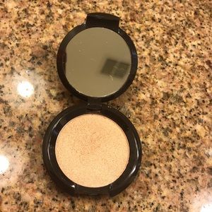 Becca shimmering skin perfector pressed